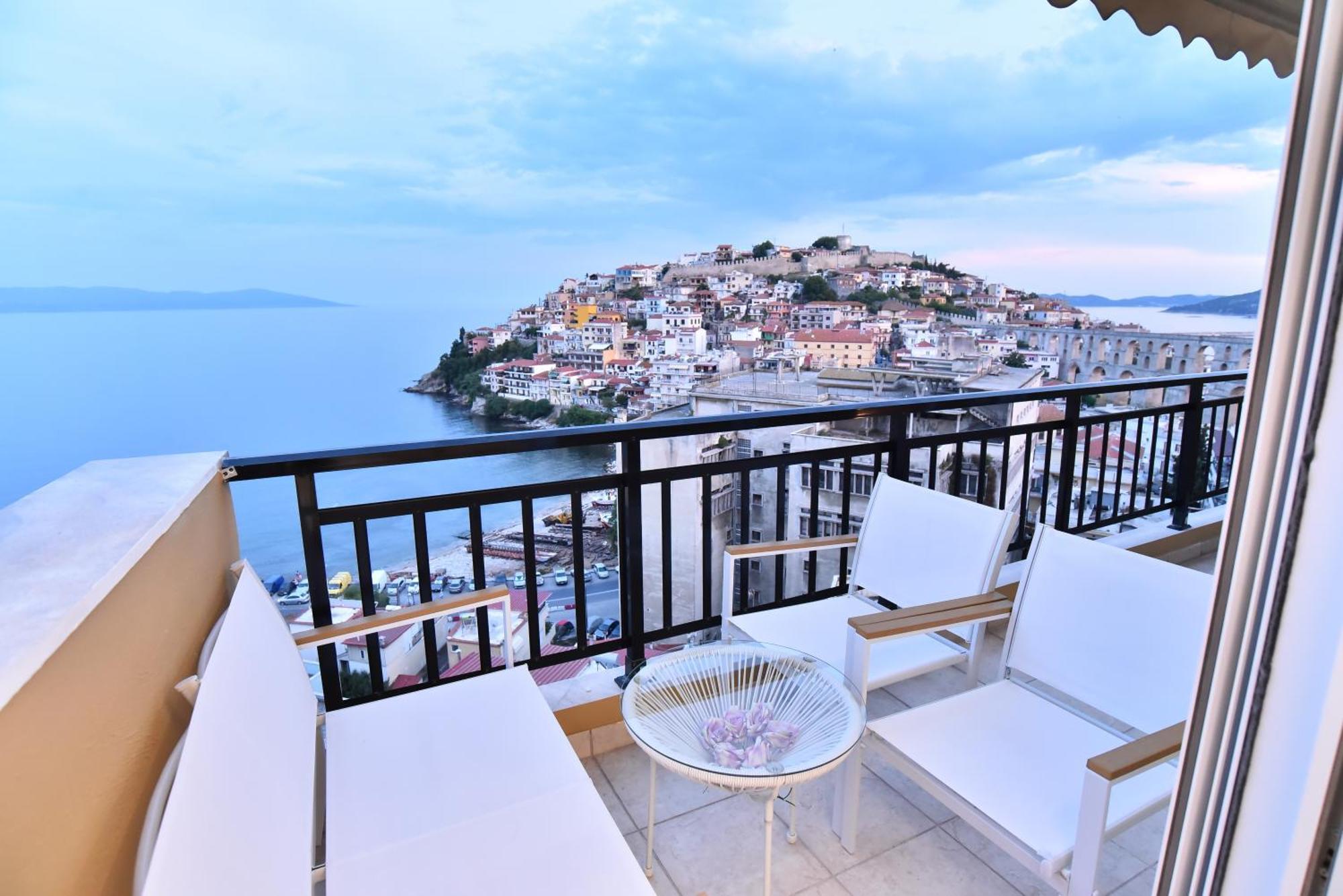 Infinity Blue Lux Suit Kavala Bagian luar foto