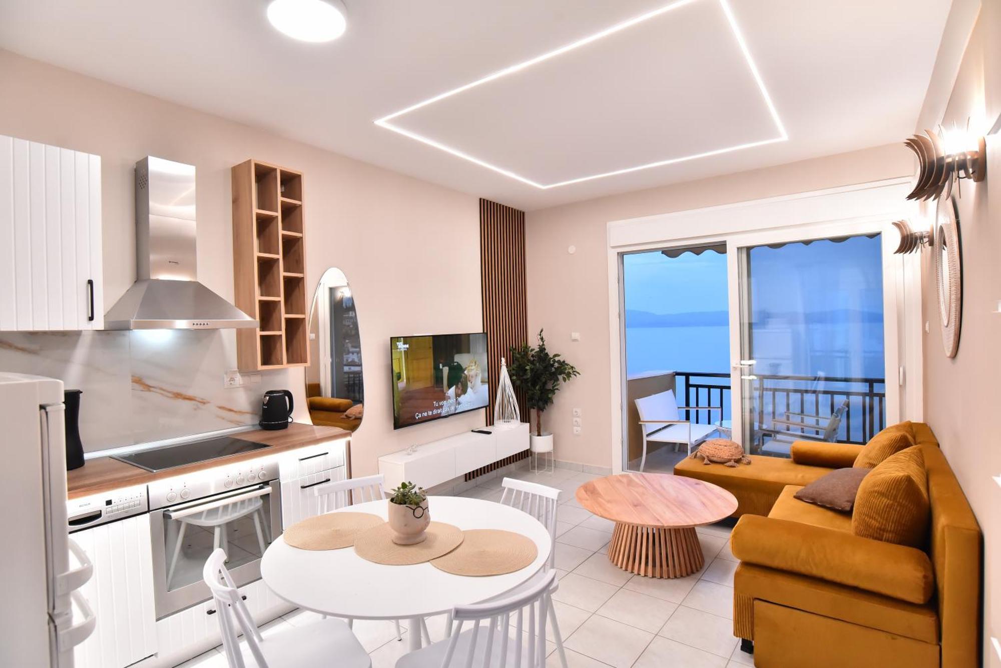Infinity Blue Lux Suit Kavala Bagian luar foto